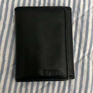 Fossil mens trifold black wallet